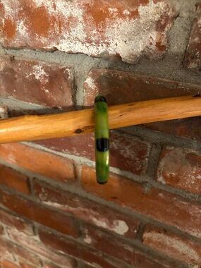 Rare ( Shultz ) Bakelite bangle
